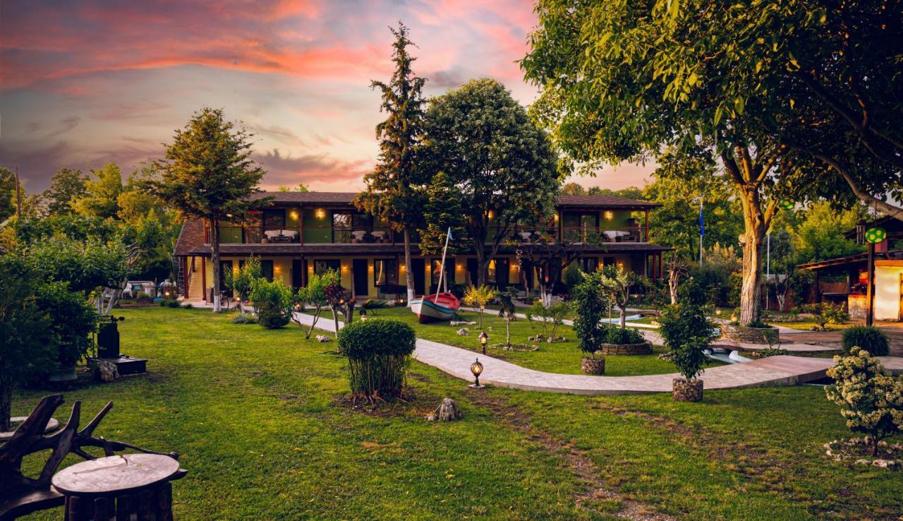 Simi Luxury Suites Плака-Литохоро Экстерьер фото