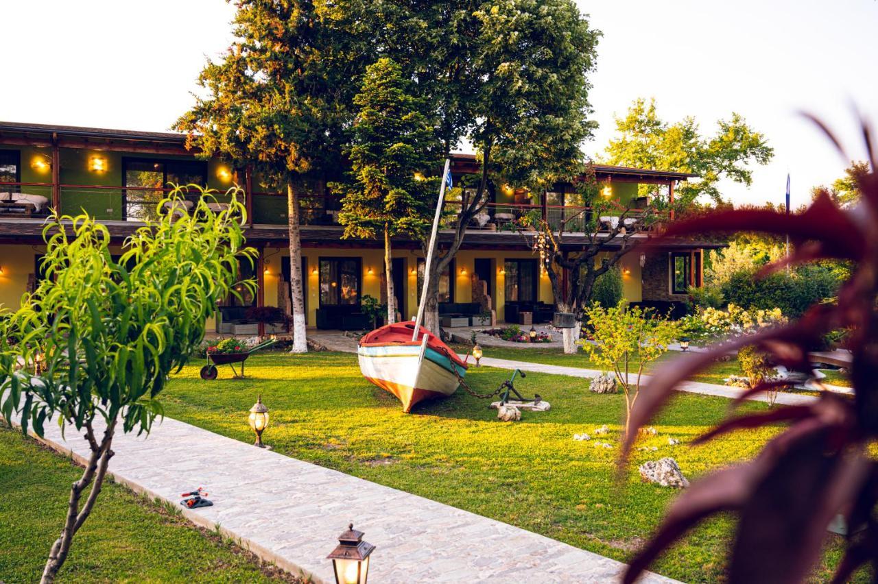 Simi Luxury Suites Плака-Литохоро Экстерьер фото